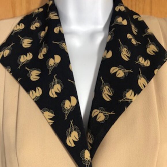 Danny & Nicole Retro Blouse Jacket Contrasting Collar Tan Navy Floral 8 Petite - Picture 2 of 5